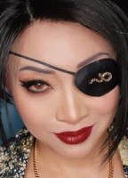 YAYA HAN