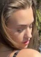 LAURA SOPHIE MULLER NUDE