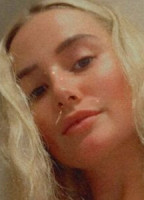 EMILY KERNS NUDE