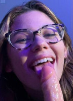 ELLIENOVAXXX