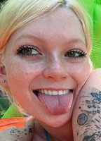 LEANIE21