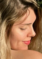 OLIVIAHERDT NUDE