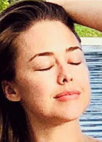 LINDSEY MCKEON NUDE