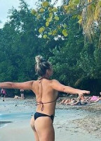 TANIA KOH LANTA