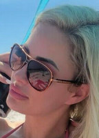 LORIN ROZE