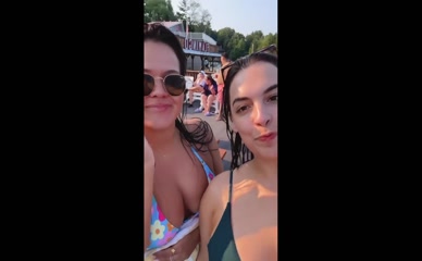 Isabella Gomez bikini cleavage