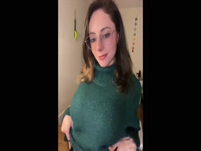 lanareidisherefree Sweater Lift Bra Reveal
