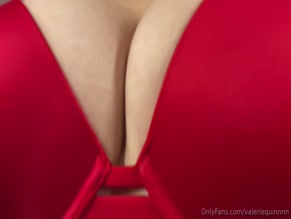 Close-up of Valeriequinnnn's cleavage in red bra