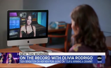Olivia Rodrigo00:00 Exposed shoulders cleavage visible bust
