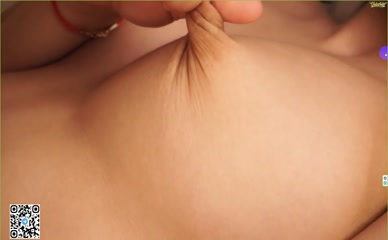 Julipenning Nipple Play & Panty Display