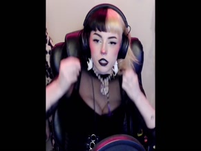Emmalangevinxo Tits