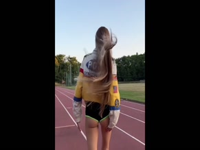 linadiaa Ass Cheeks Track Walk