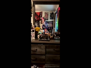 Squ1rtlezmariee's Mirror Squirt Show
