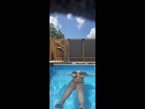 jerrilynn67 pool tits float