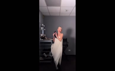 Julianne Hough wardrobe malfunction nude dance.