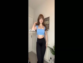 Girl in leggings twerks