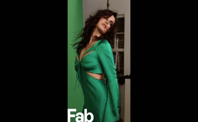 Amber Davies's Bare Tits and Pussy Teased in Green Screen Photoshoot
