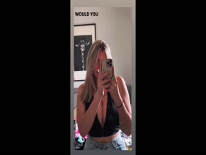 Anabel Kloe Lamarche Mirror Selfie Cleavage Reveal