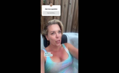 Kortney Wilson's Cleavage Display in Tank Top