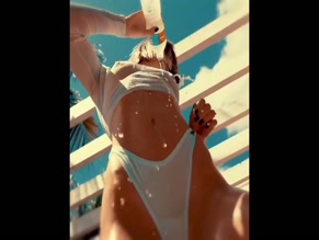 Jane Soul's Wet Twerk Ass