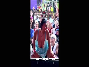 Chippynonstop Titty Dance