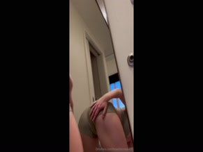 Mswilderness420 Ass Grab Mirror Selfie