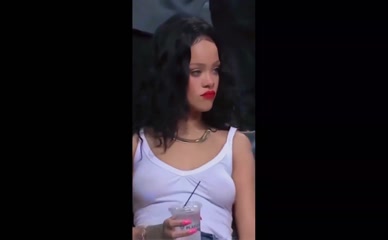 Rihanna nipple slip