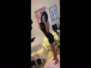 Mollychadw ass reveal