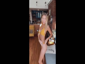 Elizabeth Turner bikini dance
