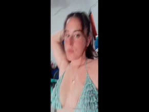 ariaredhead: selfie showing cleavage