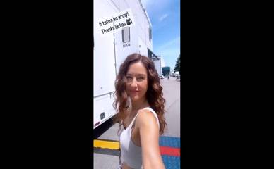 Erin Karpluk cleavage