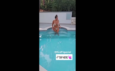 Nettyloveslife bikini pool bounce