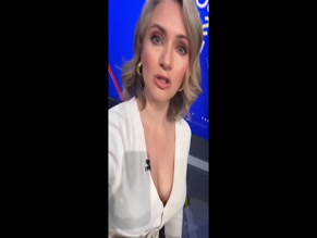 Hayley McQueen cleavage slip