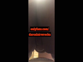darealairwrecka Sneezing Pussy