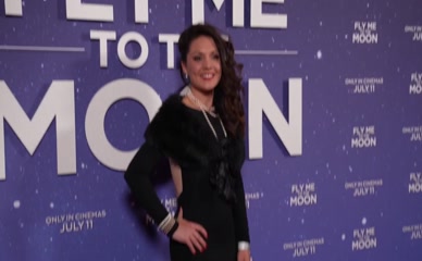 Laura Tobin Red Carpet Cleavage Reveal