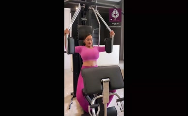 Sonali Malhotra Gym Workout Cleavage