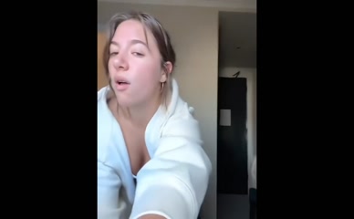 Kenzie Ziegler bra top reveal.