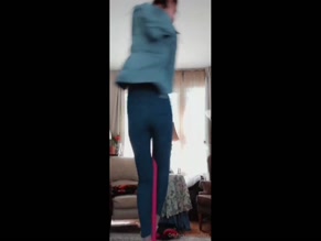 rbella23 Pole Dance Tease