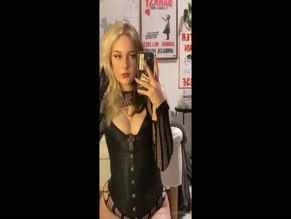 lilhaiilee in corset and fishnets