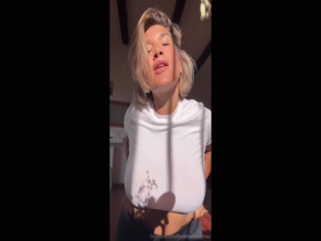 Florintheforestfree Teasing Tits in Crop Top