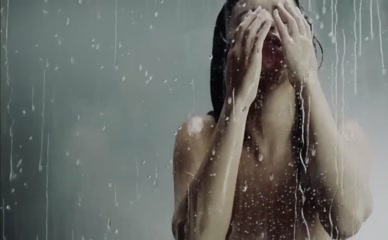 Selena Gomez00:00 Selena Gomez showering exposed breasts