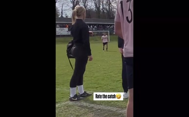 Issy Anderson Ass in Leggings