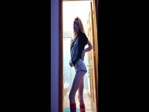 Izzy0033 ass reveal
