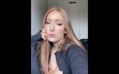 Dannie Ashurst cleavage tease