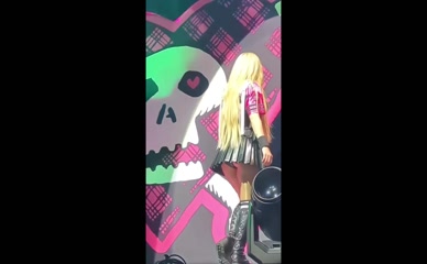Avril Lavigne Ass Flash
