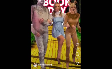 Holden Wizard Oz Cosplay Legs Cleavage