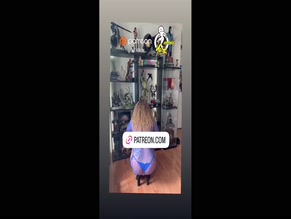 JustYeliz shaking her ass in a blue thong