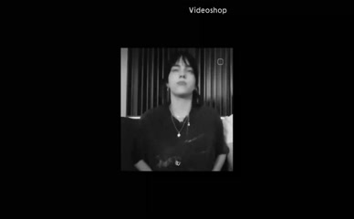 Billie Eilish Tits