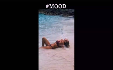 h4yley.w Bikini Beach Lying Down Water Play