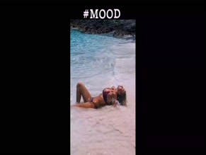 h4yley.w Bikini Beach Lying Down Water Play